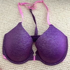 Purple Victoria Secret bra, barely worn and in great condition, size 32DD